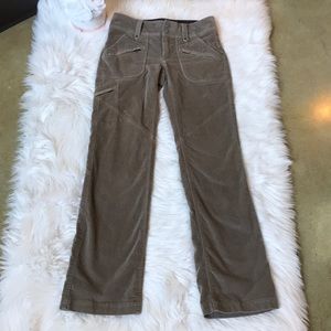 💜Athleta Velvet Duster Cargo Pants💜